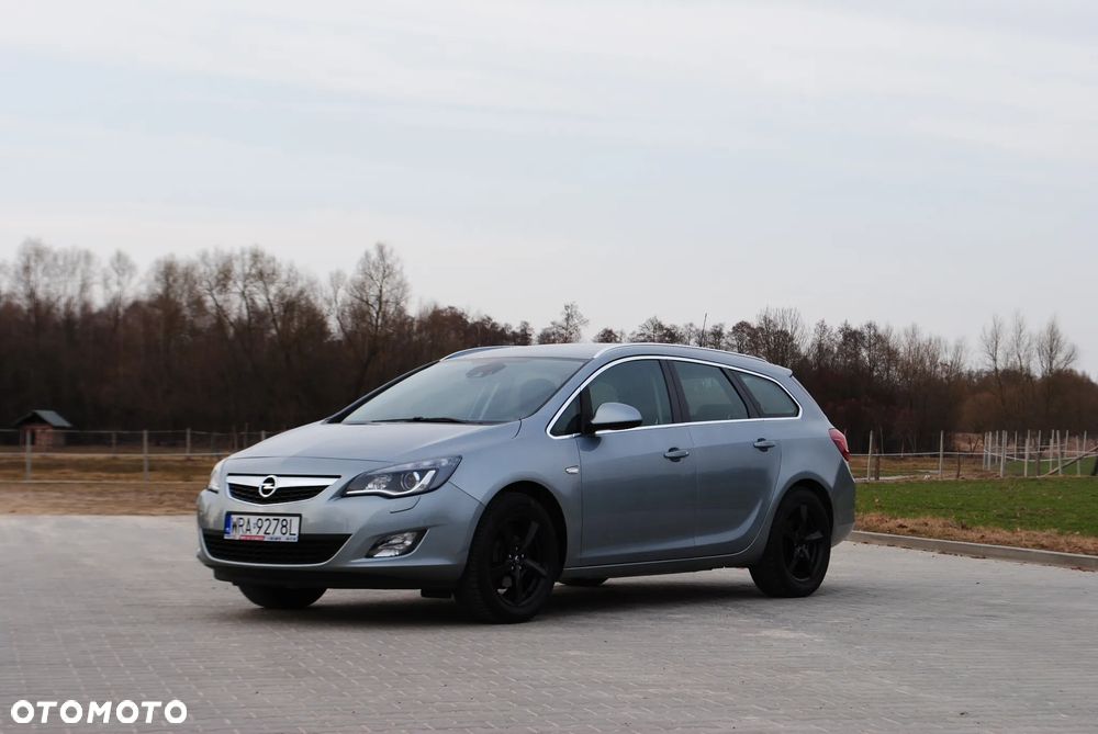 Opel Astra 1.4 Turbo Cosmo - 2