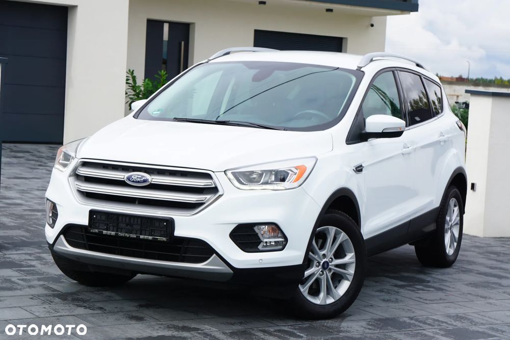 Ford Kuga 1.5 EcoBoost 2x4 Titanium - 6