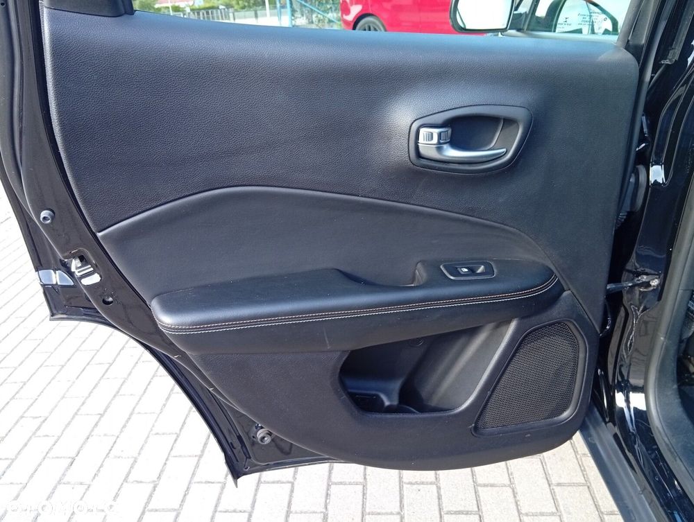 Jeep Compass - 9