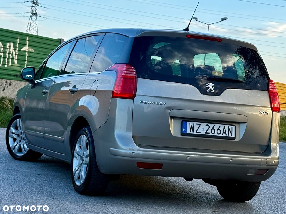 Peugeot 5008 1.6 HDi Premium - 8