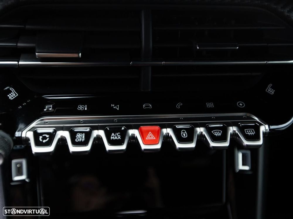 Peugeot e-2008 50 kWh GT - 22