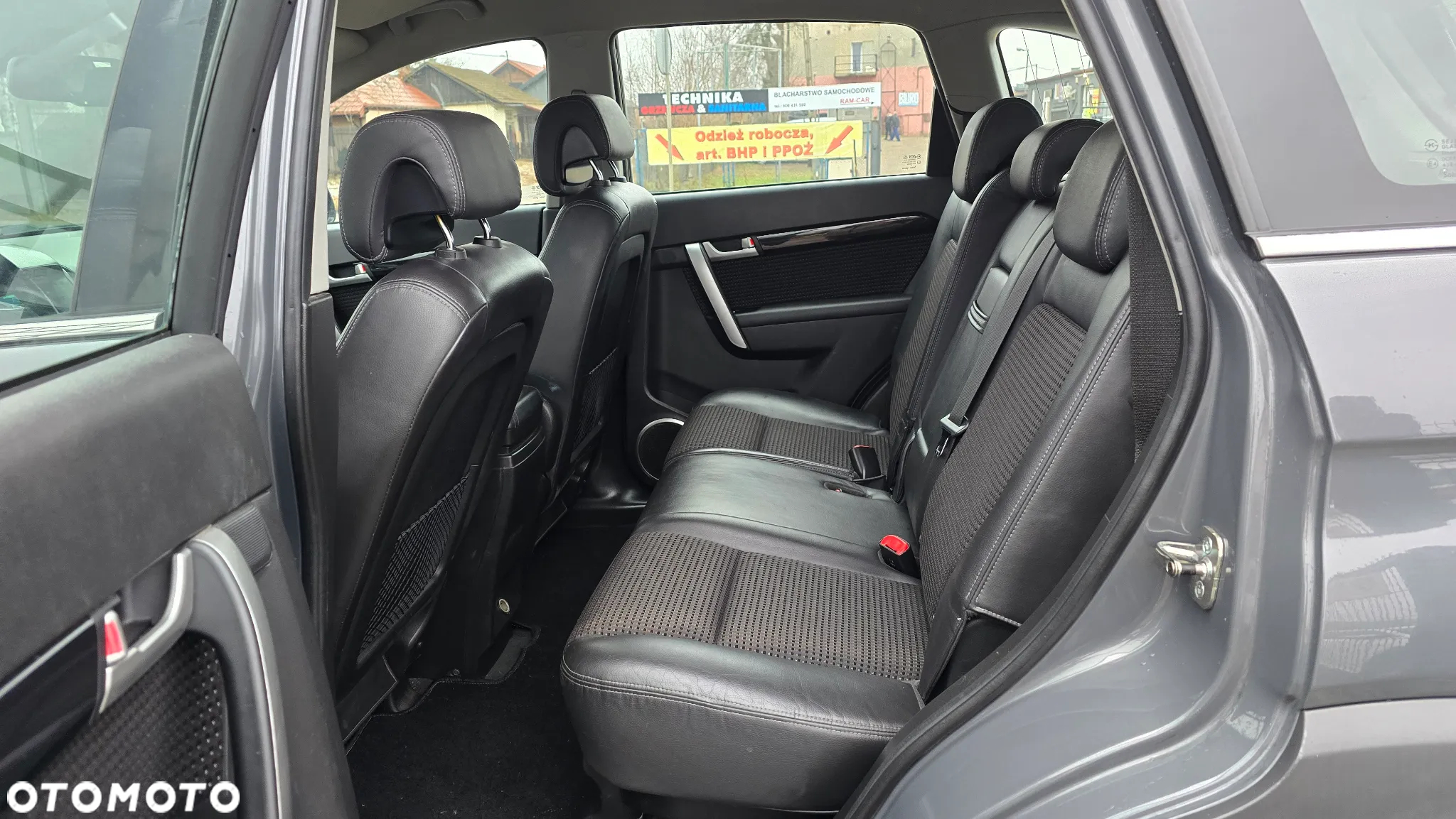 Chevrolet Captiva 2.4 2WD Travel Edition - 4