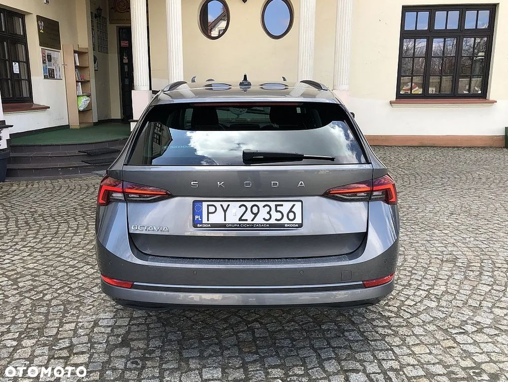 Skoda Octavia 2.0 TDI Ambition DSG - 6