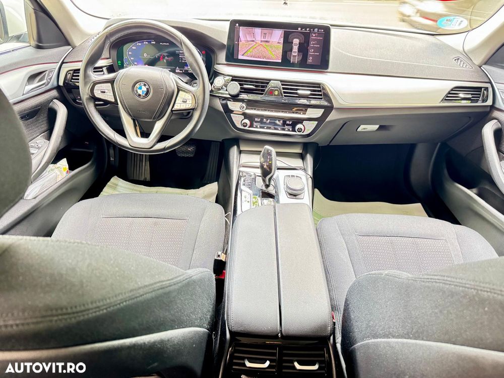 BMW Seria 5 530i AT MHEV - 8