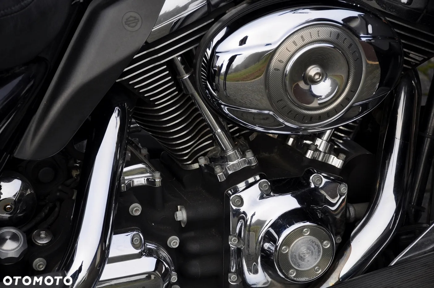 Harley-Davidson FLH Electra Glide - 11