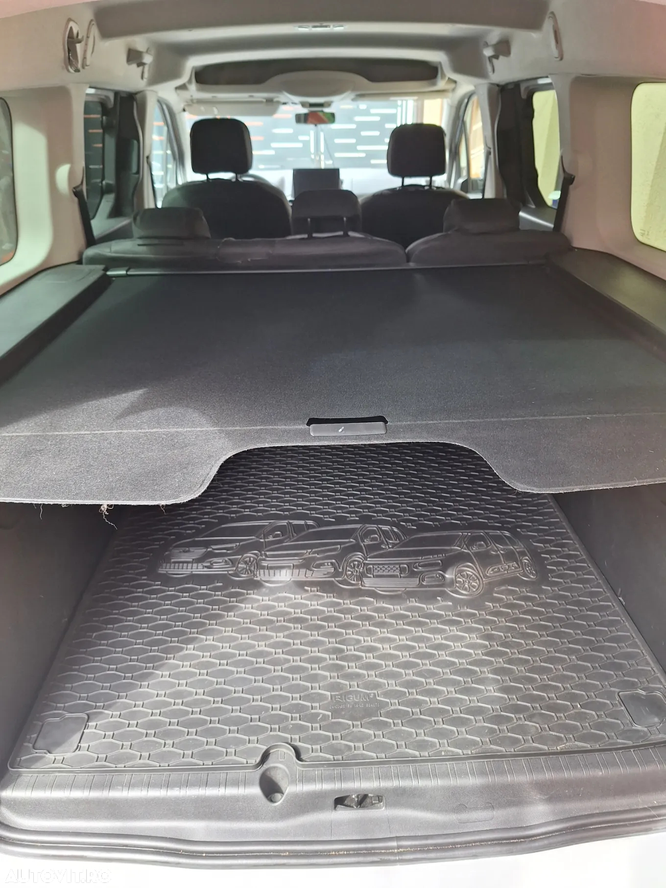 Toyota Proace City Verso 1.5 D-4D 102CP 5MT 4+1 L2H1 Family - 14