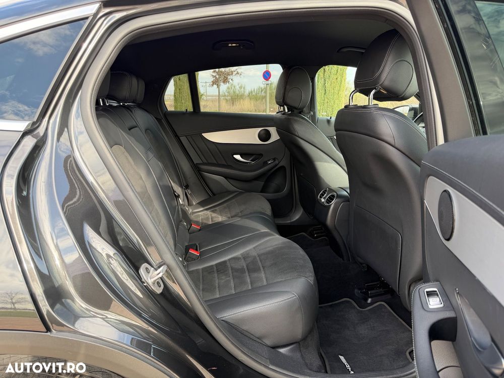 Mercedes-Benz GLC Coupe 300 de 4Matic 9G-TRONIC AMG Line - 30