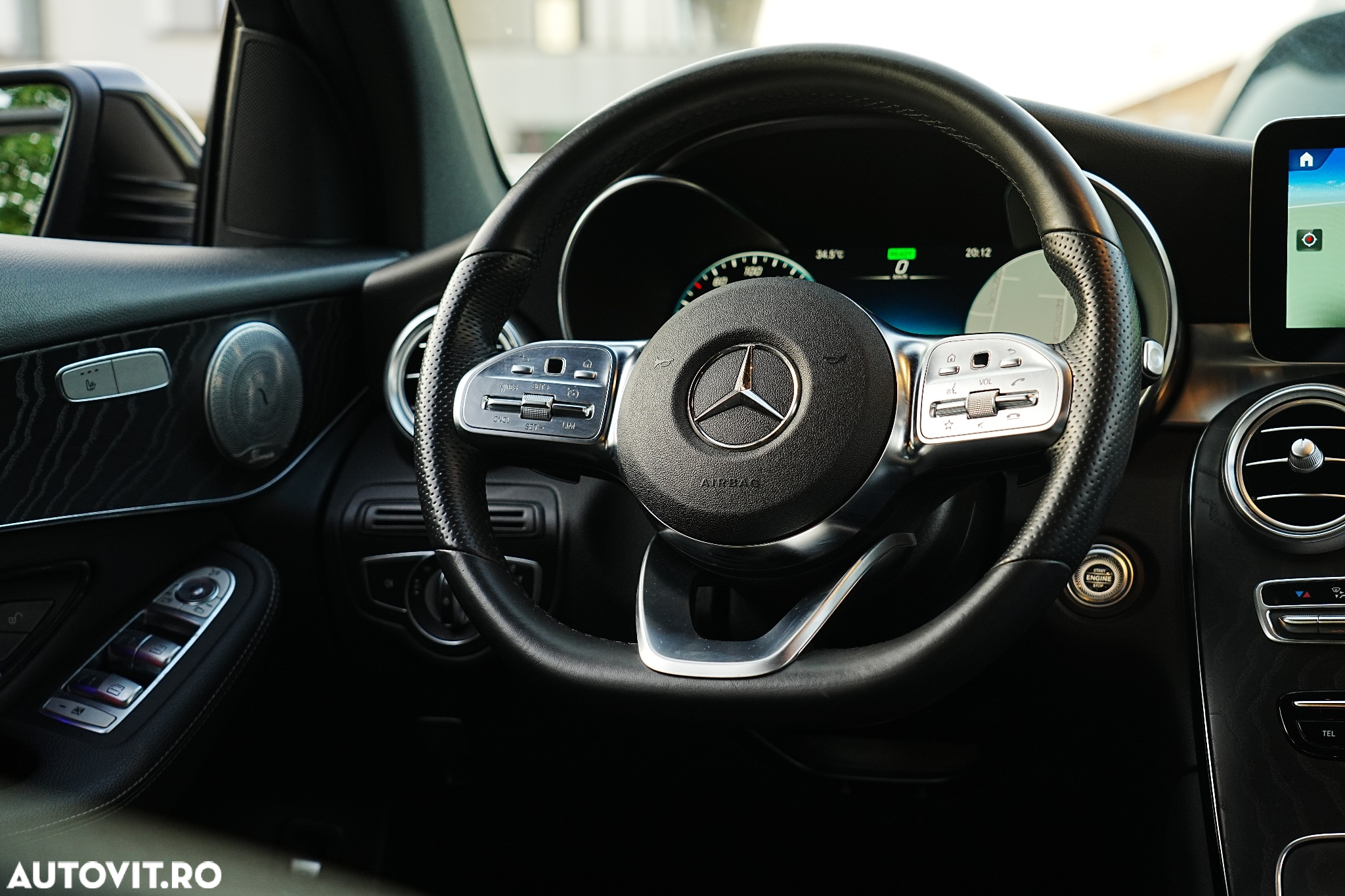Mercedes-Benz GLC 200 4Matic 9G-TRONIC AMG Line - 26