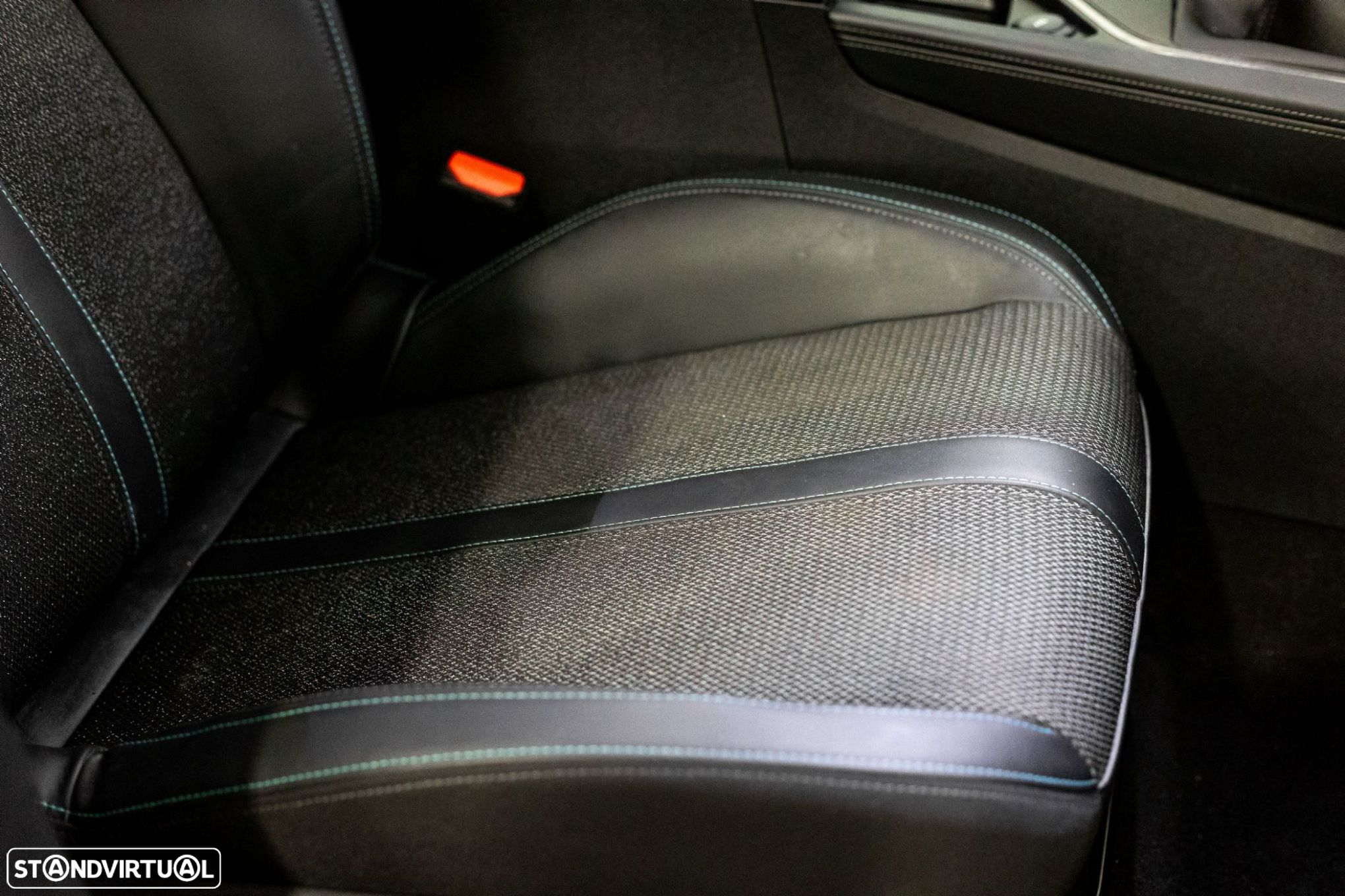 Peugeot 308 1.2 PureTech Allure Pack - 26