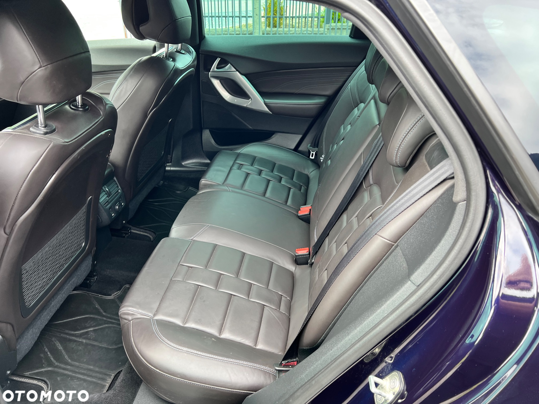 Citroën DS5 2.0 BlueHDi SoChic - 17