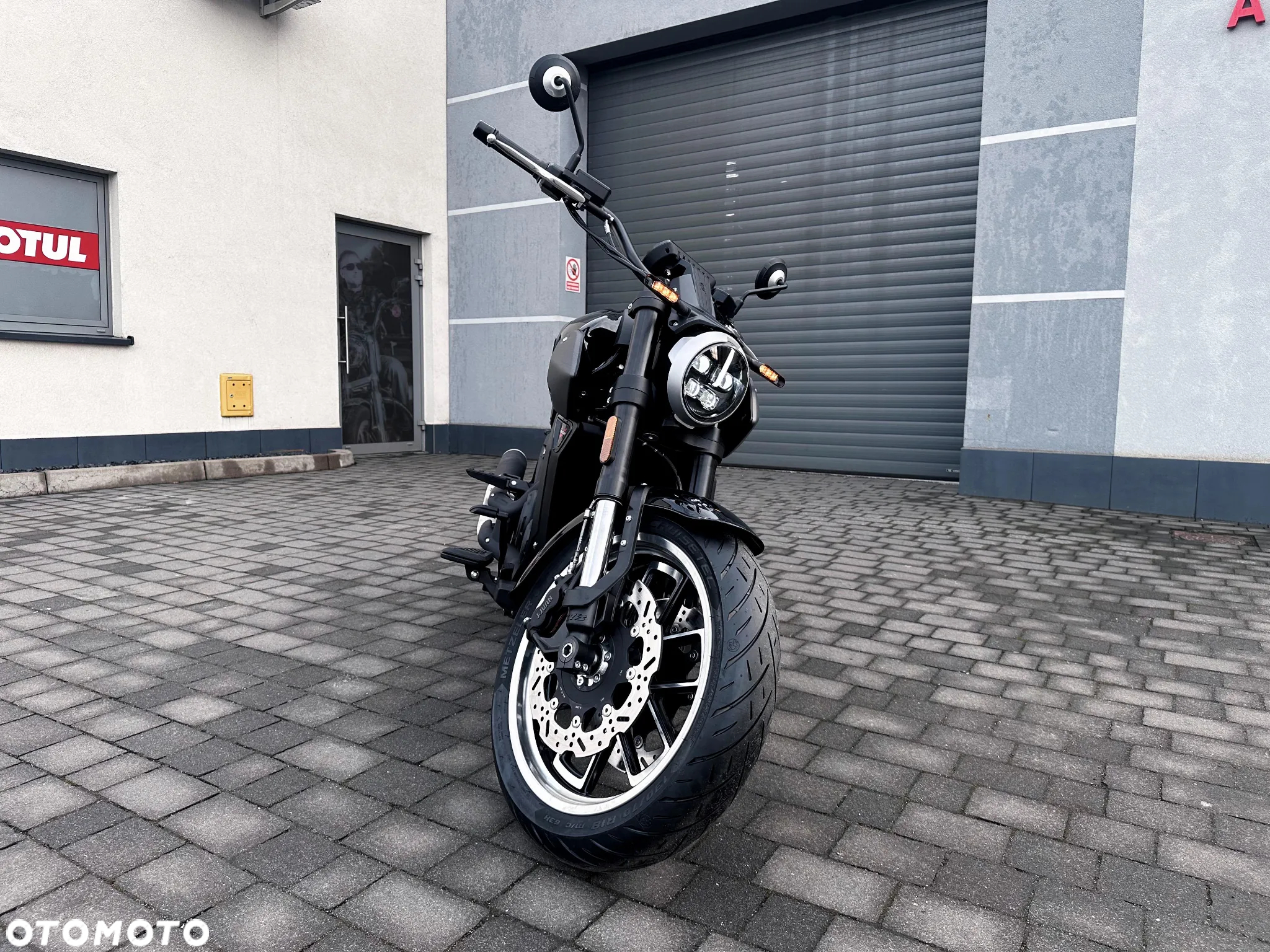 Morbidelli C1002V - 5