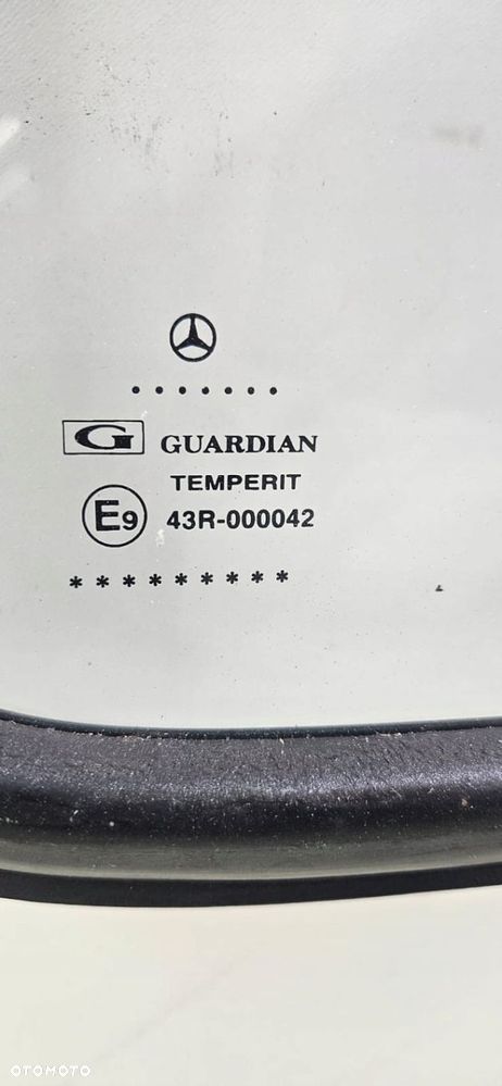 SZYBA BOK BOCZNA W DRZWI TYLNE MERCEDES SPRINTER DUBELKABINA PRAWA 95-2006r - 2