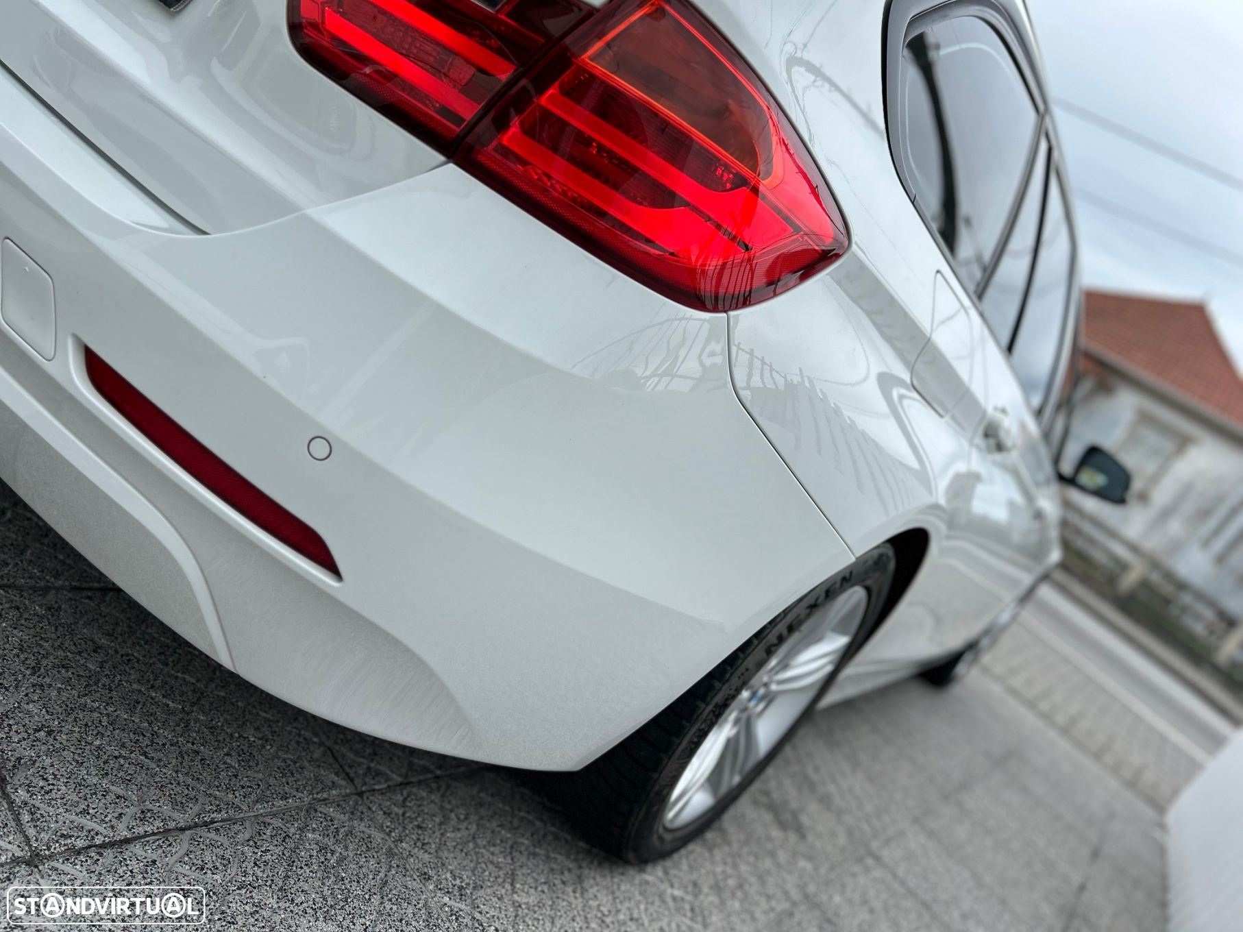 BMW 318 d Touring Line Sport - 8