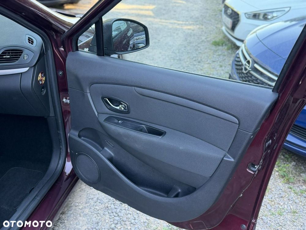 Renault Scenic - 19