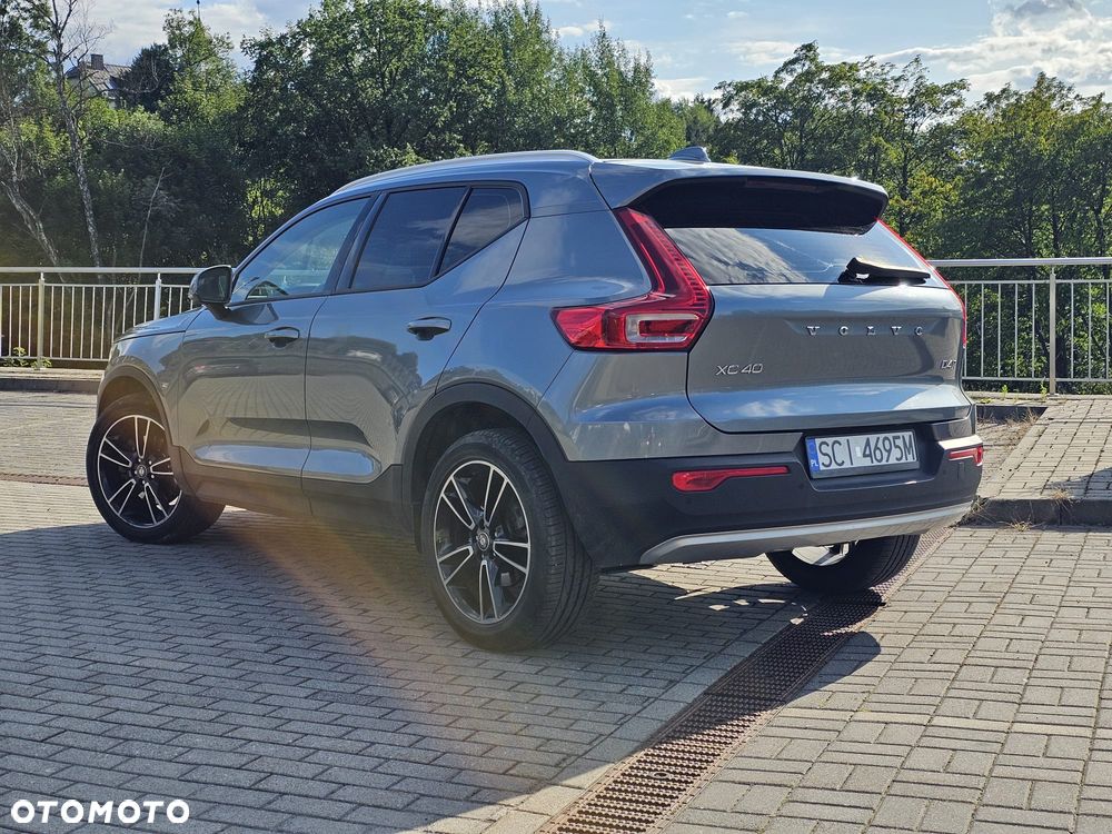 Volvo XC 40 D4 AWD Momentum Pro - 5