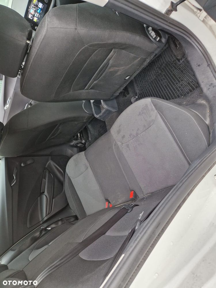 Skoda Fabia 1.0 TSI Active - 14