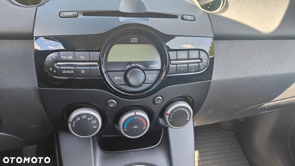 Mazda 2 1.3 Exclusive - 10