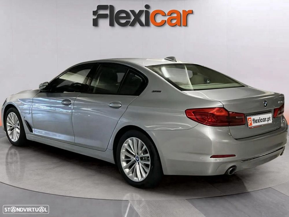 BMW 530 e iPerformance Line Luxury - 5