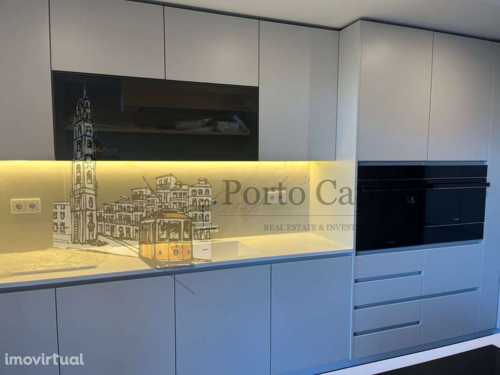 EXCELENTE APARTAMENTO T3, COM COZINHA EQUIPADA, VARANDAS E LUGAR DE... - Grande imagem: 2/33