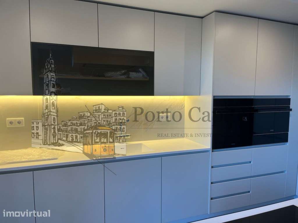 EXCELENTE APARTAMENTO T3, COM COZINHA EQUIPADA, VARANDAS E LUGAR DE... - Grande imagem: 2/33