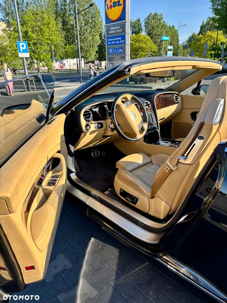 Bentley Continental GT - 14
