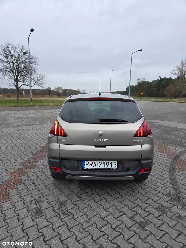 Peugeot 3008 1.2 PureTech GPF Allure S&S - 36