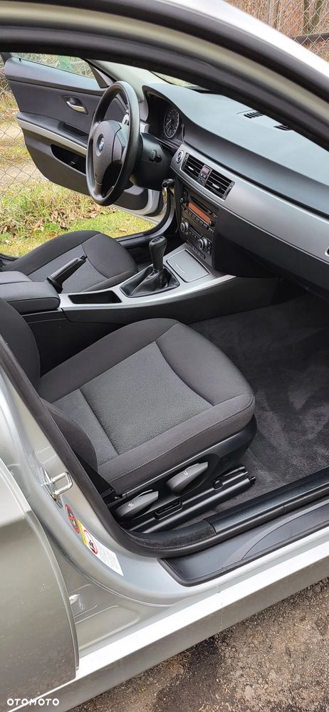 BMW Seria 3 320d DPF - 17