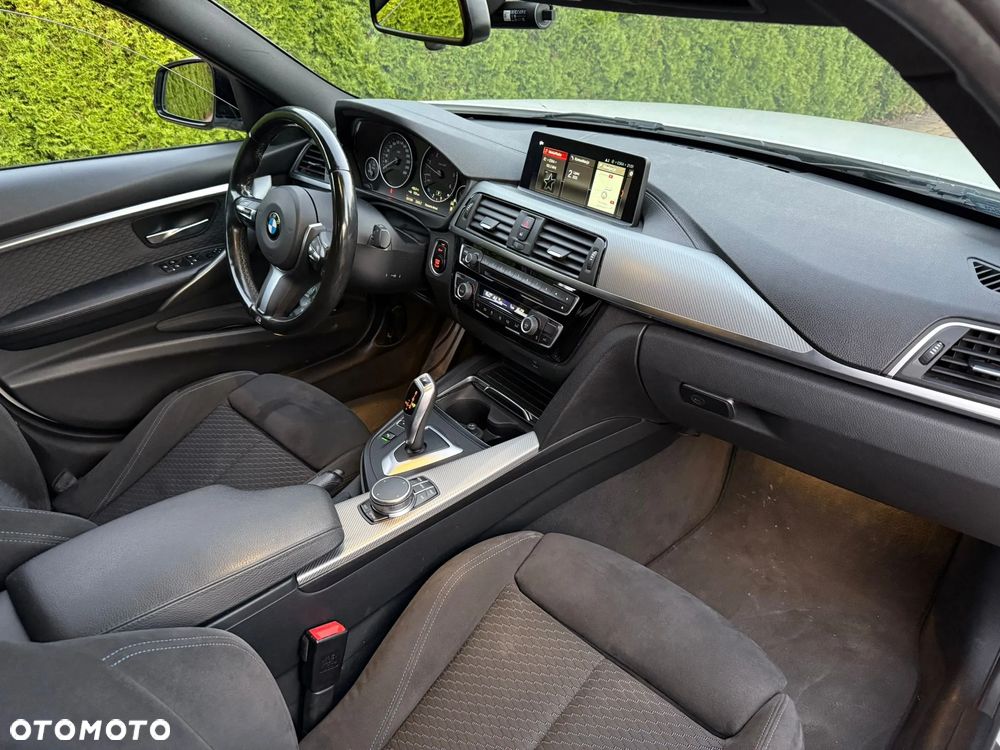 BMW Seria 3 318d M Sport Shadow - 16