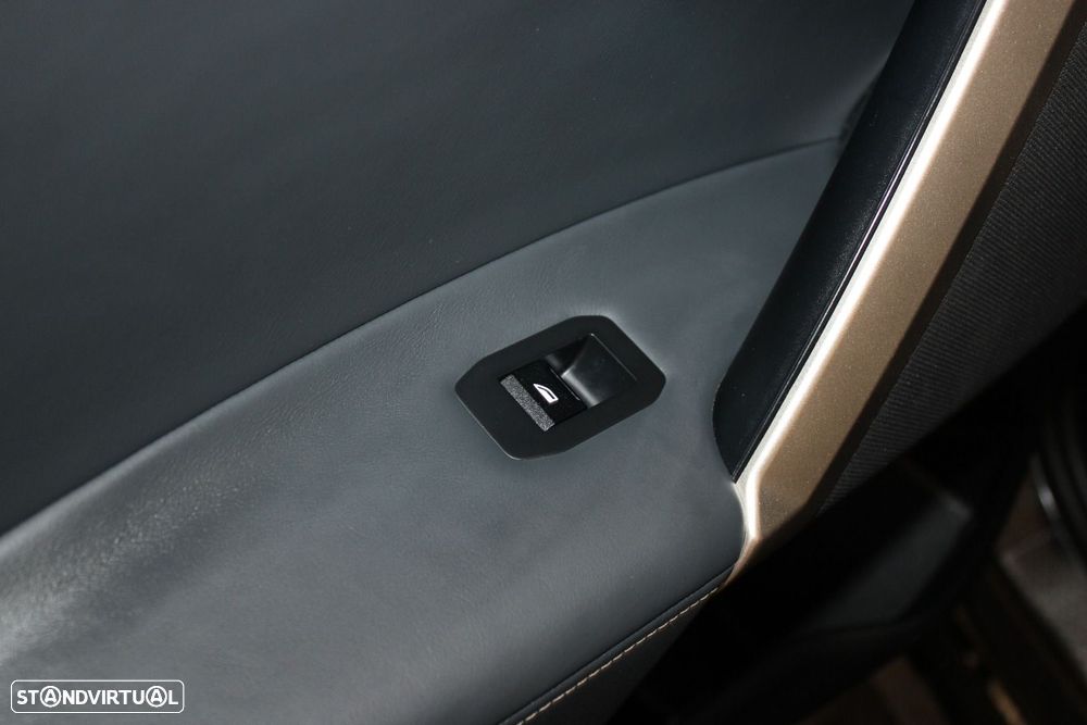 BMW iX xDrive 40 Pack Desportivo - 35