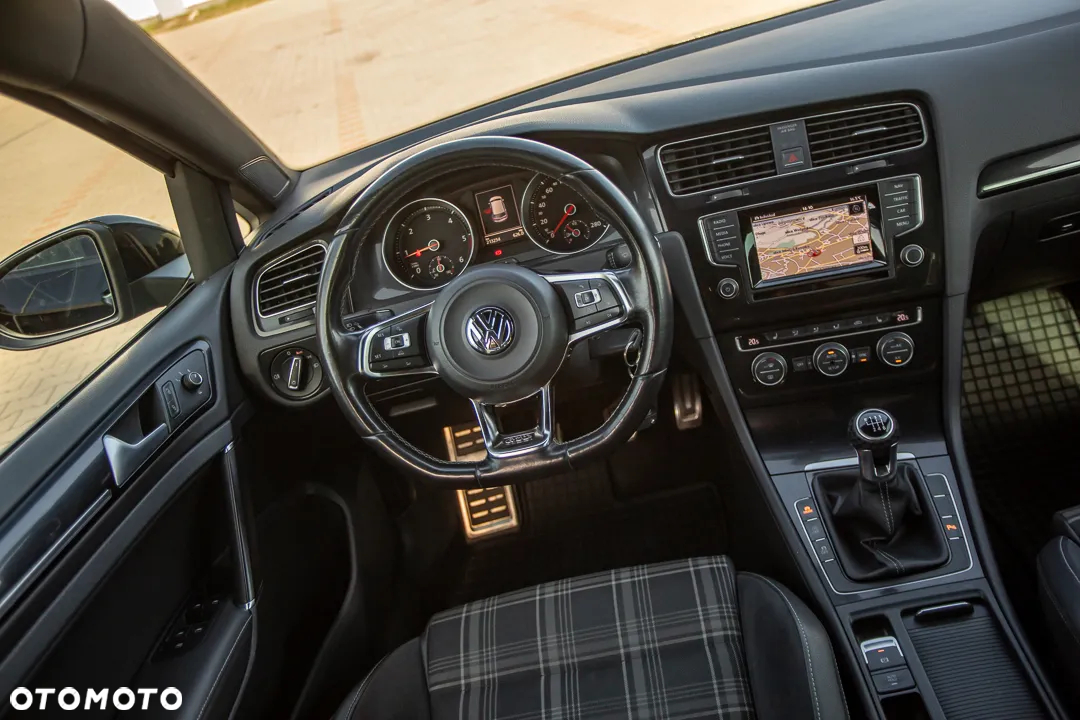 Volkswagen Golf GTD (BlueMotion Technology) - 17