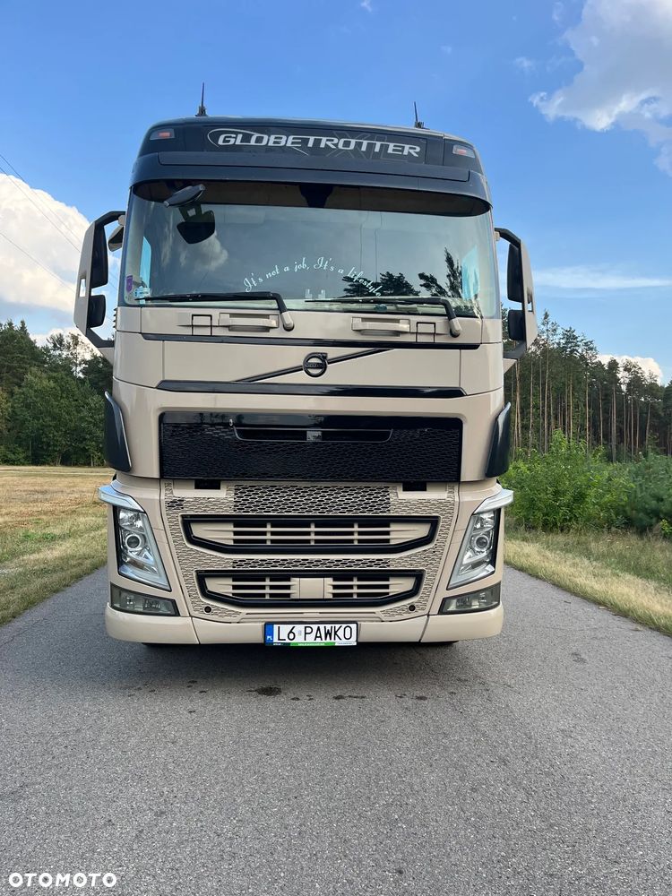 Volvo - 2