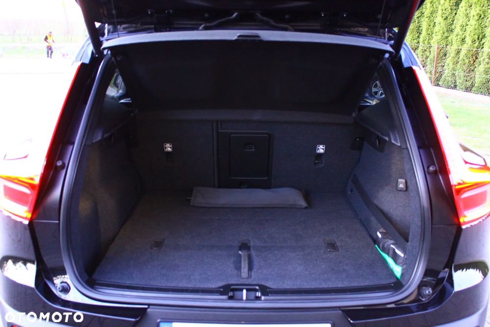 Volvo XC 40 D3 Momentum Pro - 33