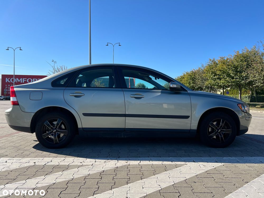 Volvo S40 1.8 Momentum - 5
