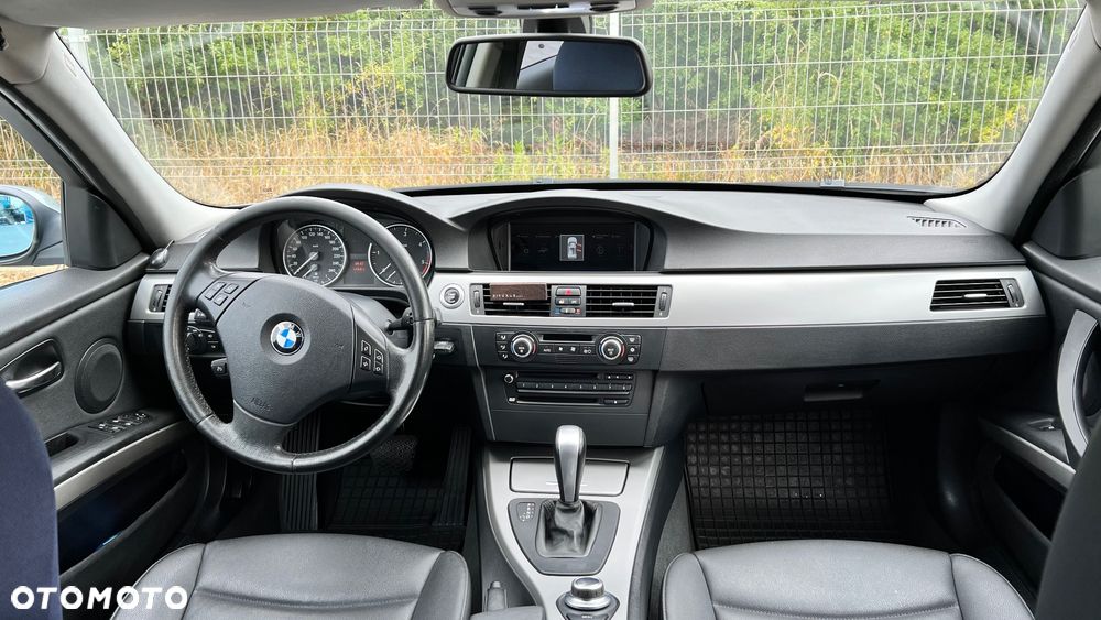 BMW Seria 3 320d DPF - 8
