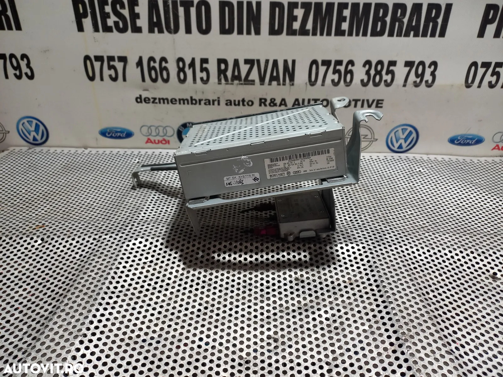 Modul Multimedia Unitate Radio Audi Q7 4L Cod 4ES - Dezmembrari Arad - 2