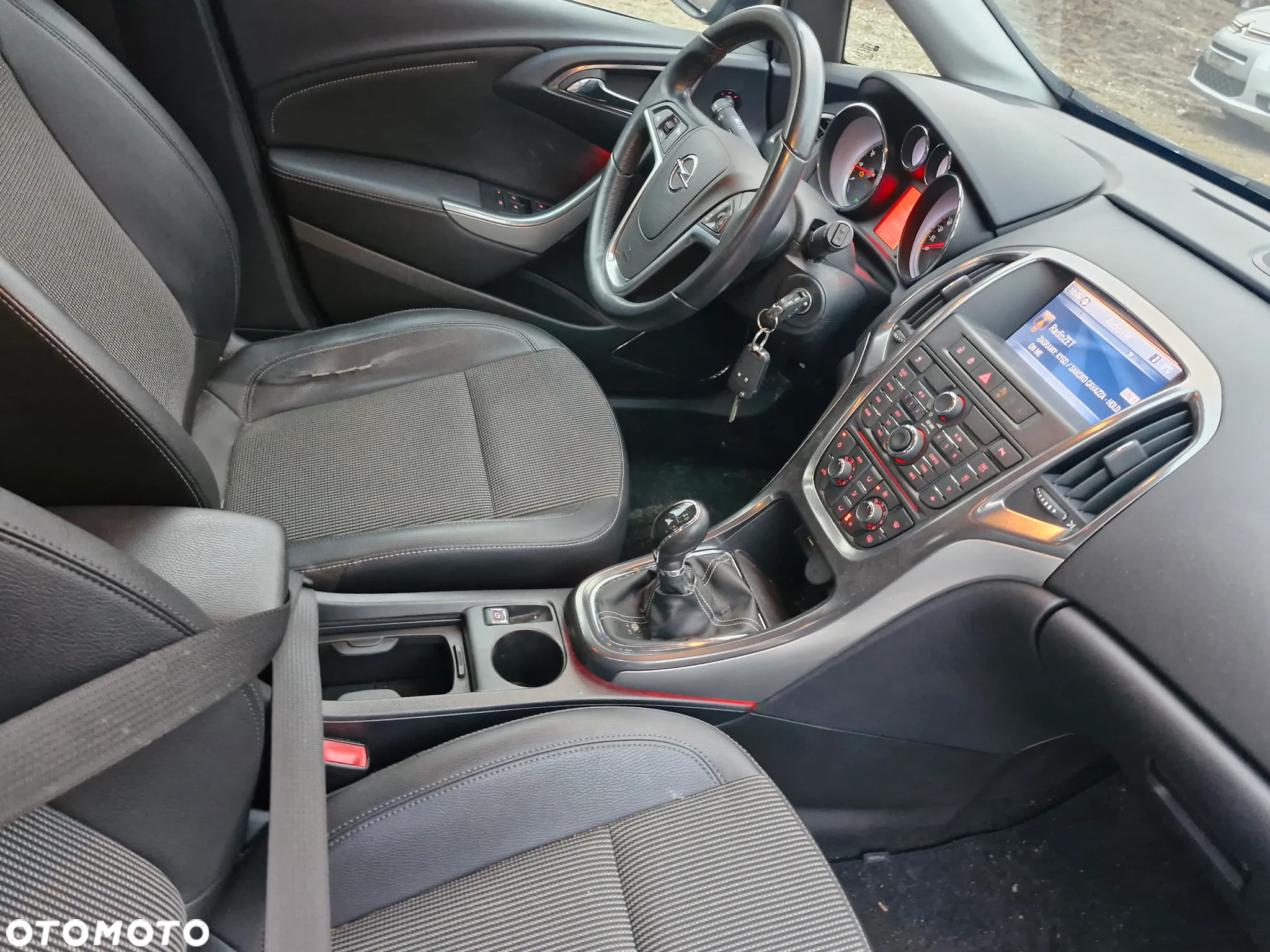 Opel Astra 1.4 Turbo Cosmo - 12
