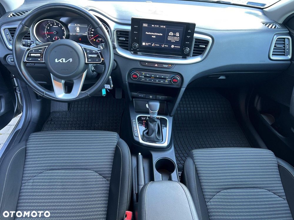 Kia Ceed - 25