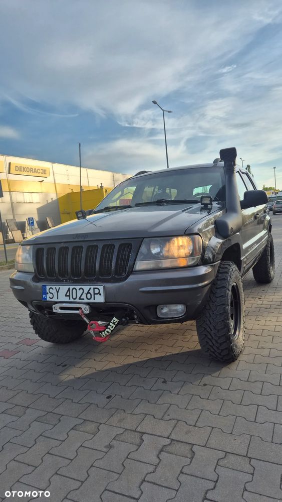 Jeep Grand Cherokee - 1