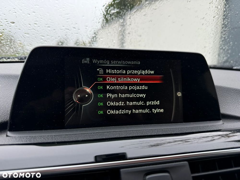 BMW Seria 3 318i - 16