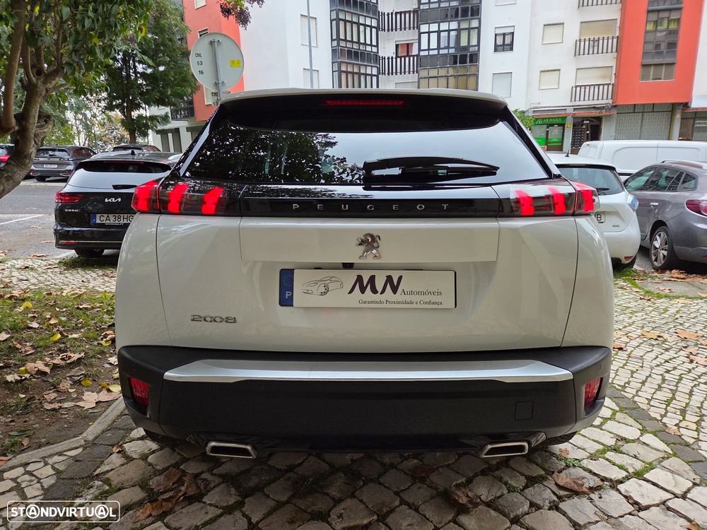 Peugeot 2008 PureTech 130 EAT8 Allure - 33