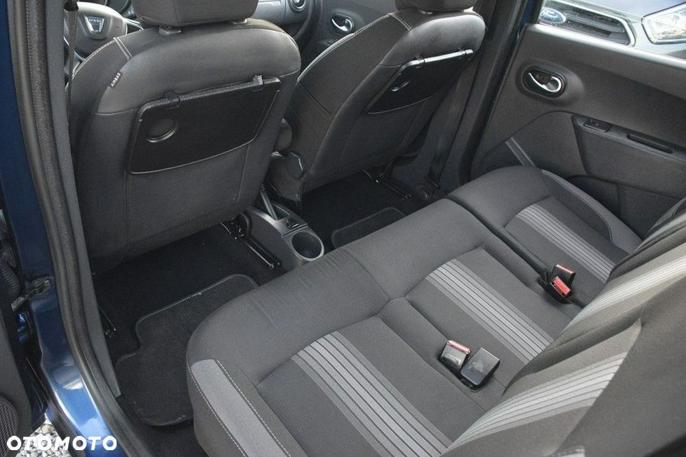 Dacia Lodgy SCe 100 Stepway - 30