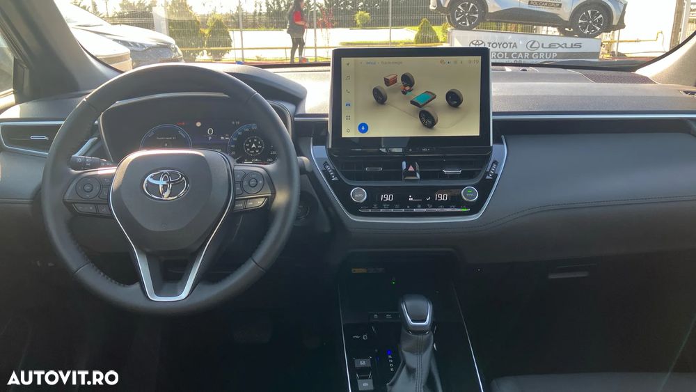 Toyota Corolla Cross - 8