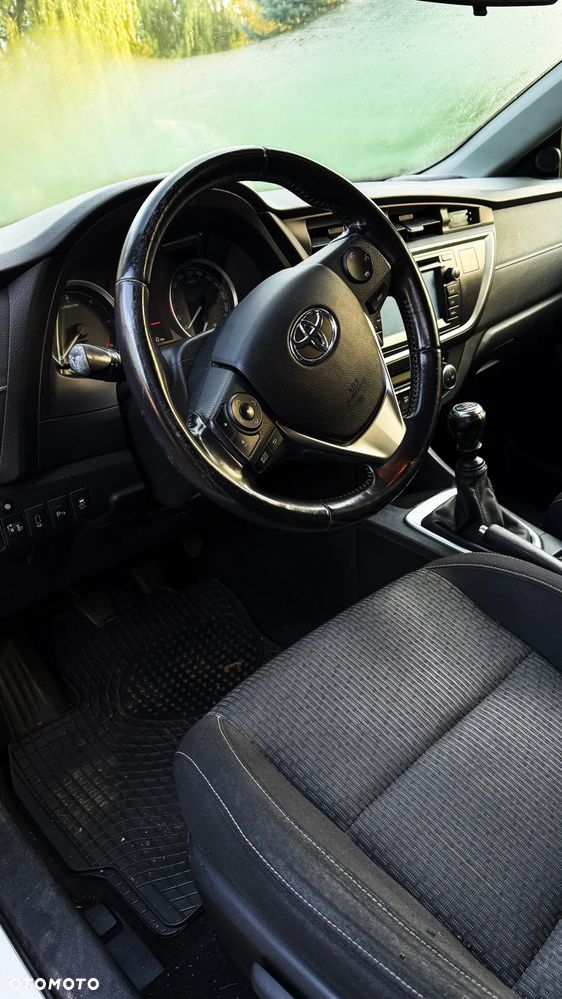 Toyota Auris - 7