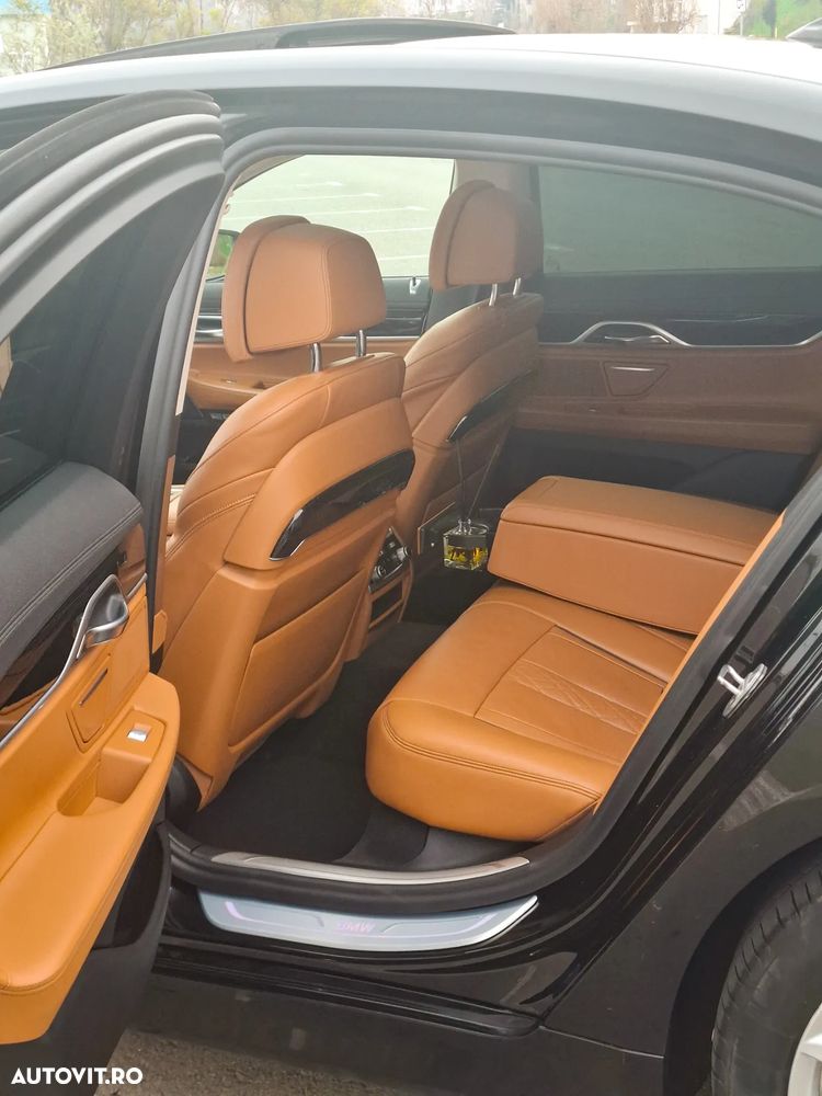 BMW Seria 7 740d xDrive - 15