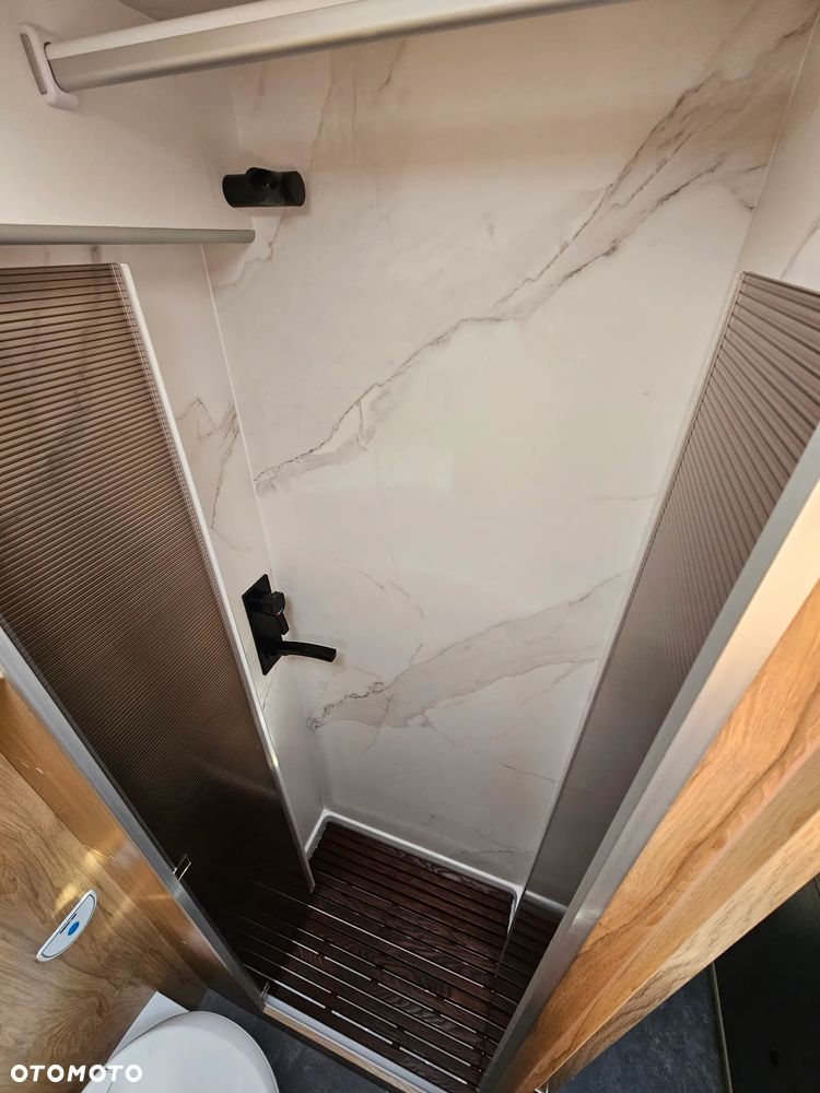 Globe-Traveller Voyager Z - 16