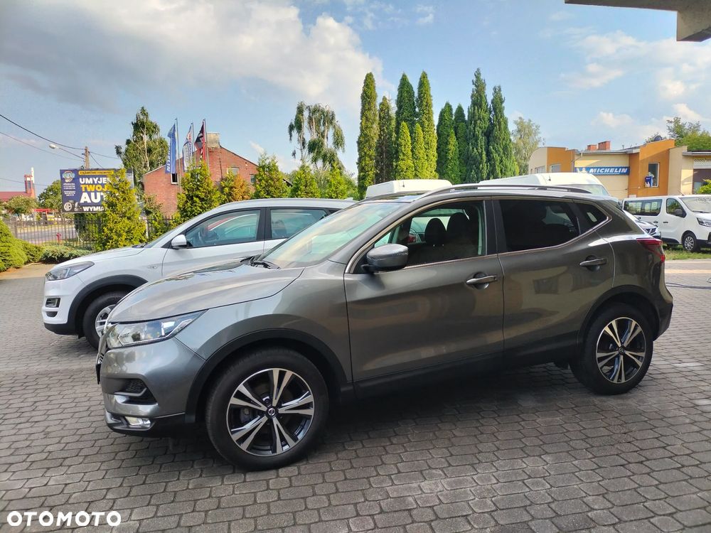 Nissan Qashqai 1.3 DIG-T N-WAY - 18