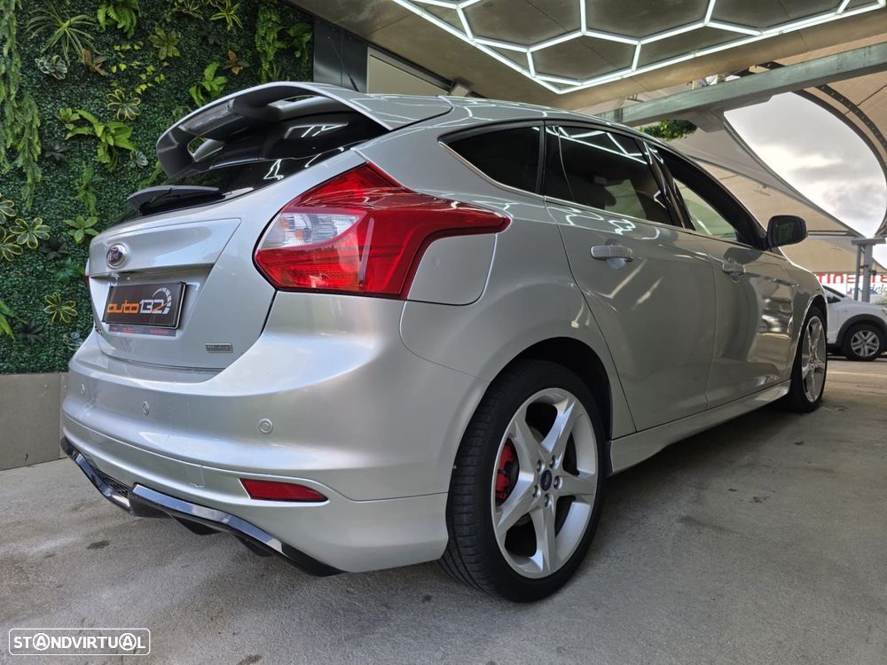 Ford Focus 1.0 EcoBoost ST-Line - 6
