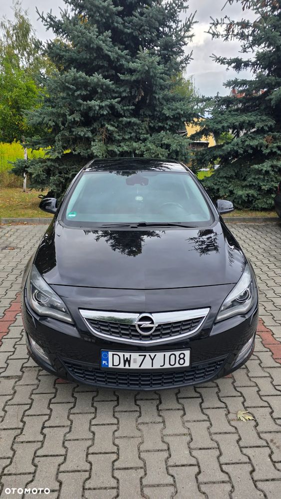 Opel Astra 1.6 Turbo Automatik Cosmo - 1