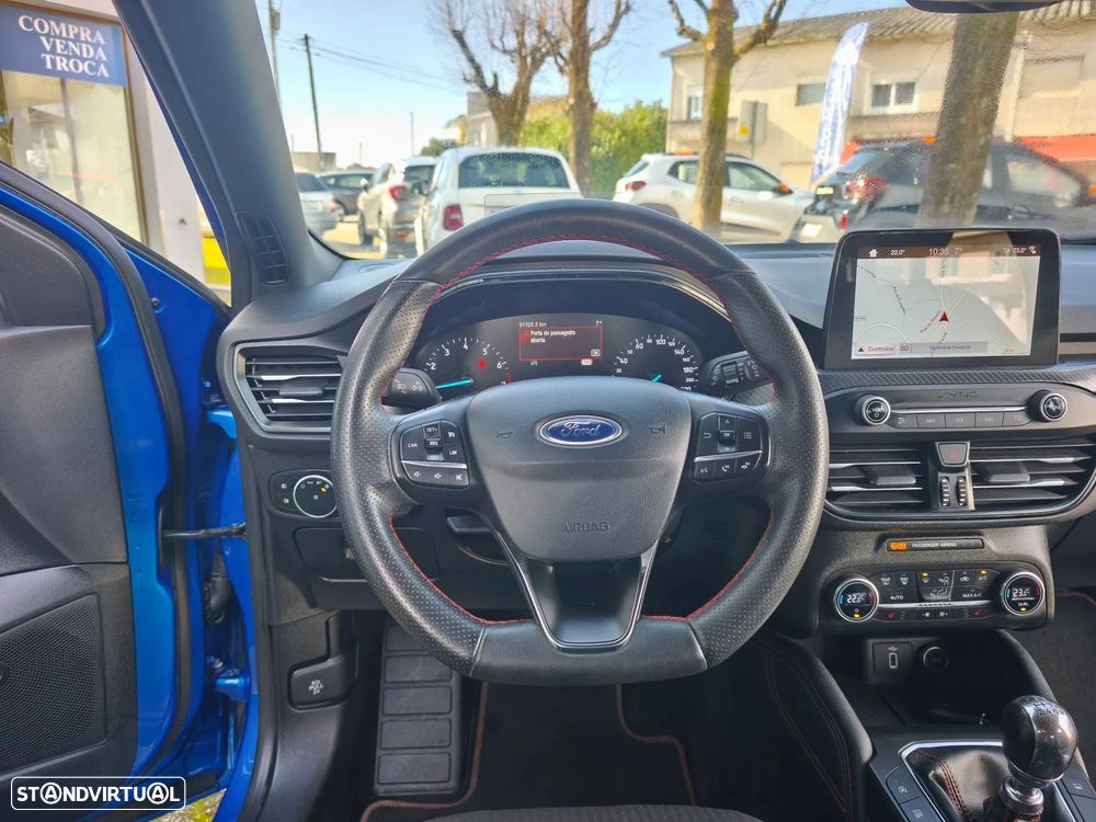 Ford Focus 1.0 EcoBoost S&S ST-LINE DESIGN - 20