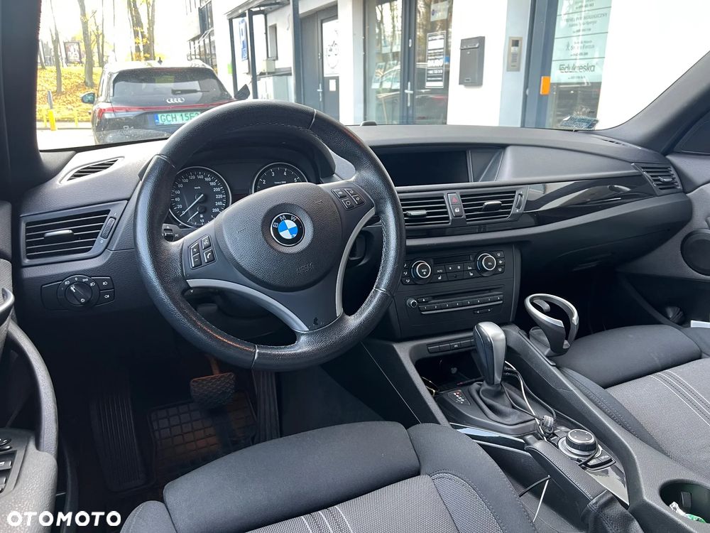 BMW X1 sDrive18i - 8